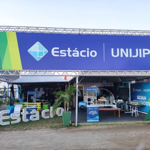 Aluguel de tenda com arquibancada
